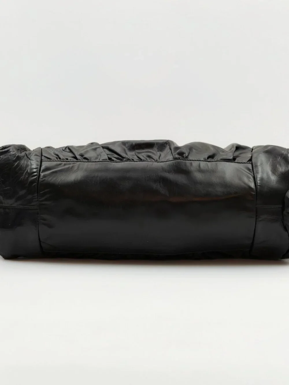 Gucci Hysteria Black Patent Leather Top Handle Bag Gold Crest Medallion